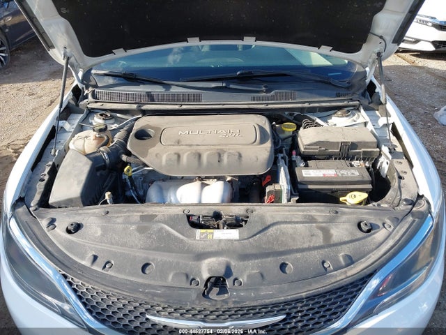 Продажа на аукционе авто 2015 Chrysler 200 Limited, vin: 1C3CCCAB5FN542412, номер лота: 44527754