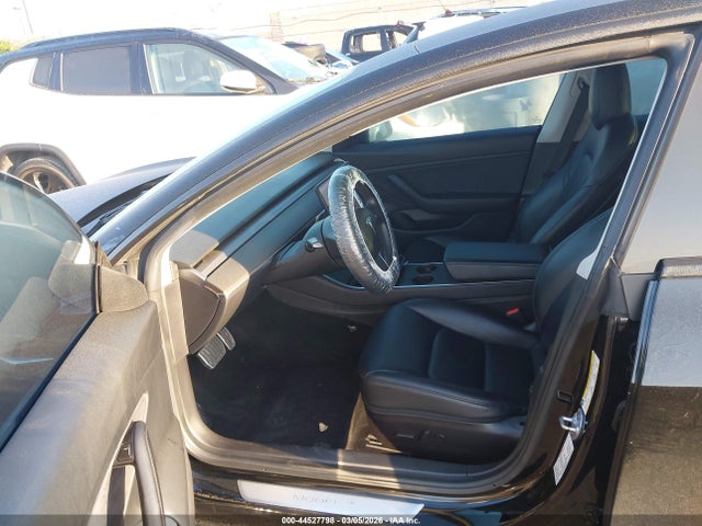 Продаж на аукціоні авто 2019 Tesla Model 3 Long Range/performance, vin: 5YJ3E1EB7KF451798, номер лоту: 44527798
