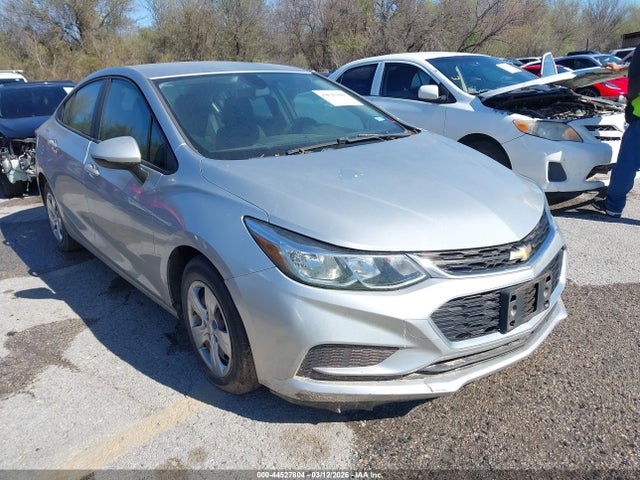 Aukcja sprzedaży 2018 Chevrolet Cruze Ls Auto, vin: 1G1BC5SM8J7172257, numer aukcji: 44527804