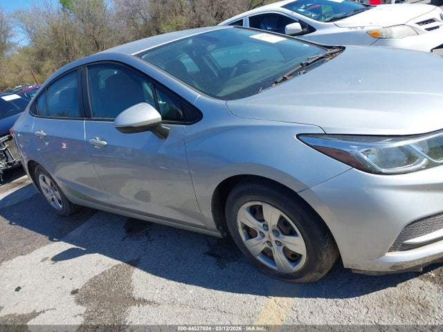 Aukcja sprzedaży 2018 Chevrolet Cruze Ls Auto, vin: 1G1BC5SM8J7172257, numer aukcji: 44527804