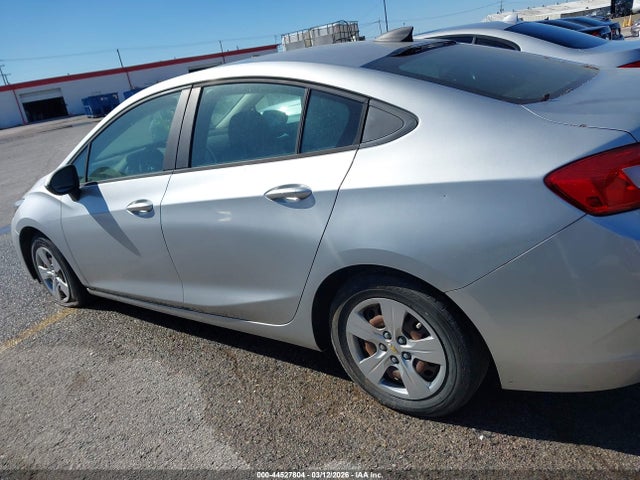 Aukcja sprzedaży 2018 Chevrolet Cruze Ls Auto, vin: 1G1BC5SM8J7172257, numer aukcji: 44527804