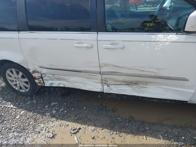 44527810 :رقم المزاد ، 2C4RC1BG6DR777860 vin ، 2013 Chrysler Town & Country Touring مزاد بيع