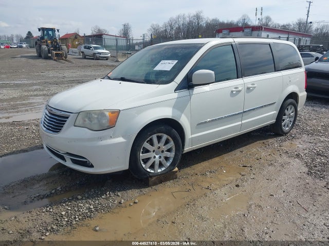 44527810 :رقم المزاد ، 2C4RC1BG6DR777860 vin ، 2013 Chrysler Town & Country Touring مزاد بيع