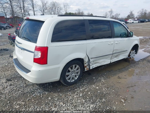 44527810 :رقم المزاد ، 2C4RC1BG6DR777860 vin ، 2013 Chrysler Town & Country Touring مزاد بيع
