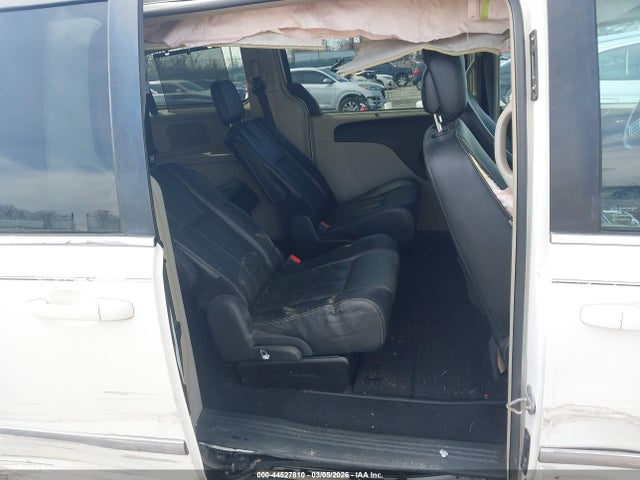 44527810 :رقم المزاد ، 2C4RC1BG6DR777860 vin ، 2013 Chrysler Town & Country Touring مزاد بيع