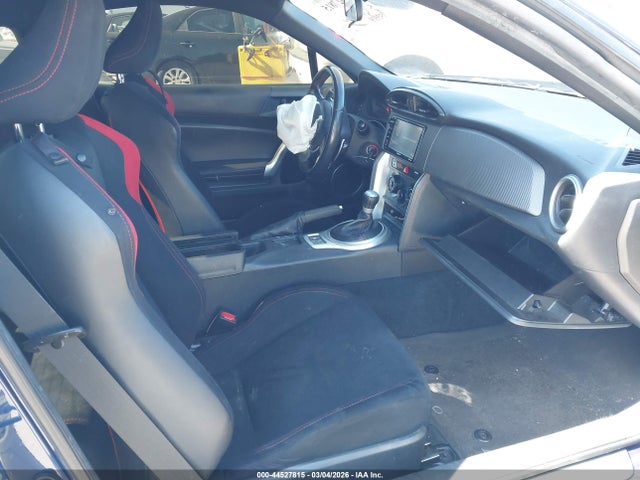 JF1ZNAA12G8702604 Scion FR-S
