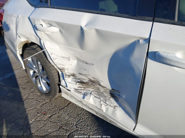 Honda ACCORD LX 2019 1HGCV1F1XKA165945 Image 18