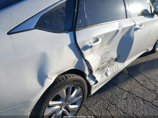Honda ACCORD LX 2019 1HGCV1F1XKA165945 Image 19