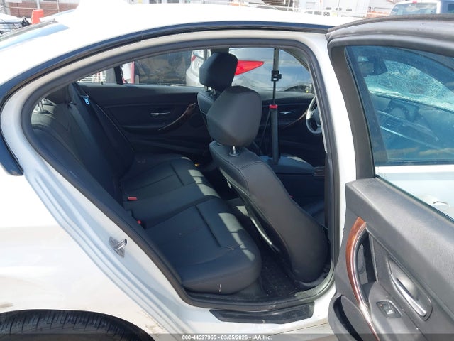 44527965 :رقم المزاد ، WBA3B1G57FNT07785 vin ، 2015 Bmw 320i مزاد بيع