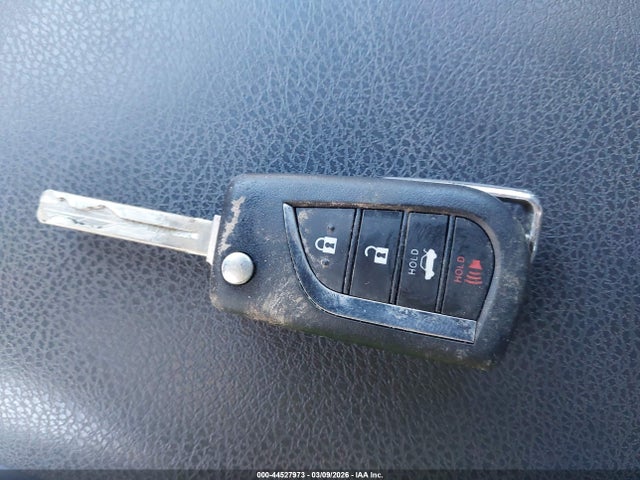 4T1G11AK7NU048687 Toyota CAMRY SE