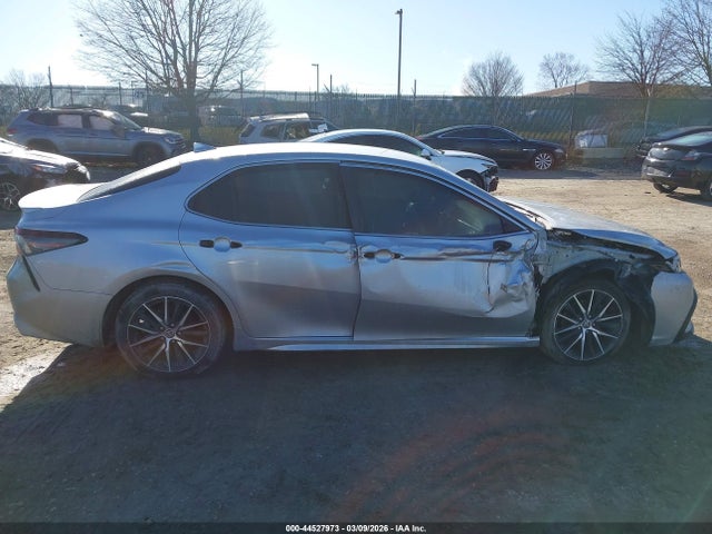 4T1G11AK7NU048687 Toyota CAMRY SE