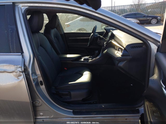 4T1G11AK7NU048687 Toyota CAMRY SE