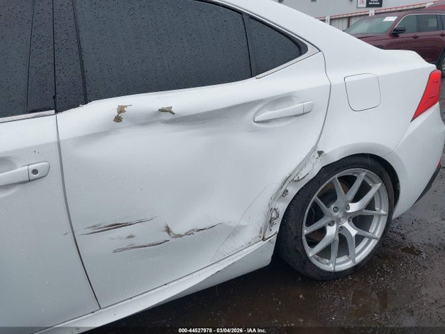 JTHBA1D24H5056012 Lexus IS 200T
