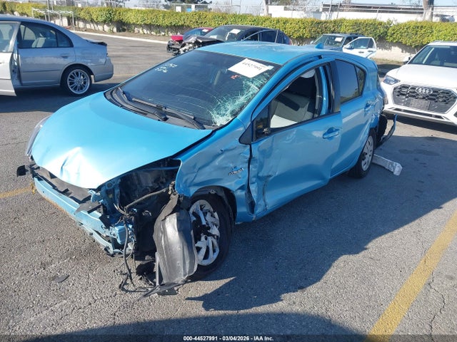 JTDKDTB3XF1109512 Toyota Prius C Two