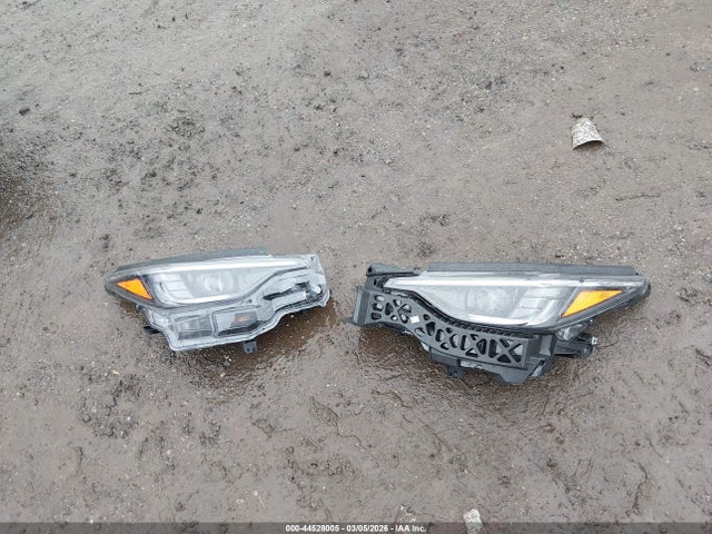 44528005 :رقم المزاد ، 4S4GUHF68S3778962 vin ، 2025 Subaru Crosstrek Sport مزاد بيع