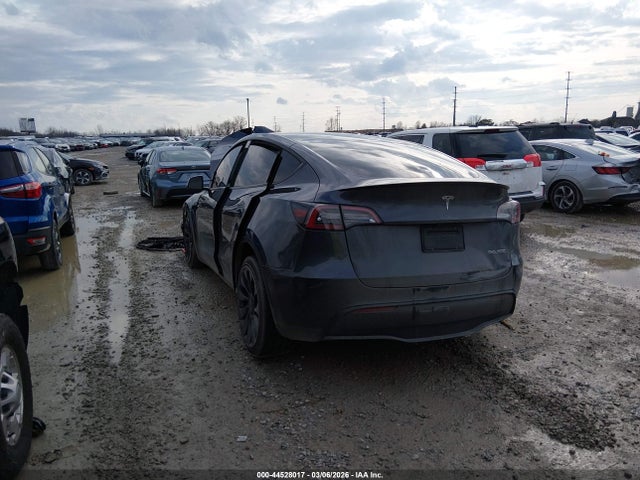 2021 TESLA MODEL Y 5YJYGDEF0MF247853 Photo 2