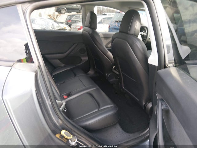 2021 TESLA MODEL Y 5YJYGDEF0MF247853 Photo 7