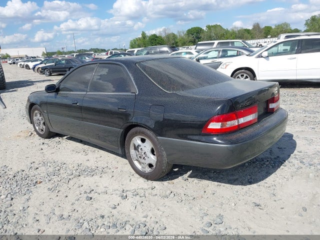 2001 LEXUS ES 300 JT8BF28G910311351 Photo 2