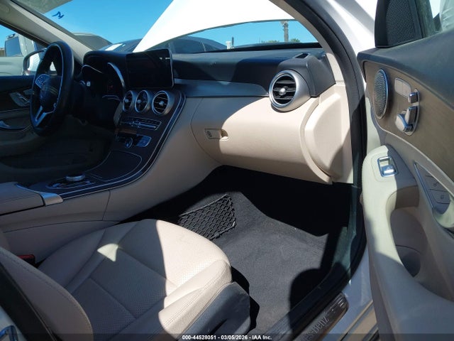 55SWF8DB1KU300118 Mercedes-Benz C 300