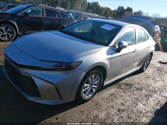 Toyota CAMRY LE 2025 4T1DAACK8SU515918 Image 2