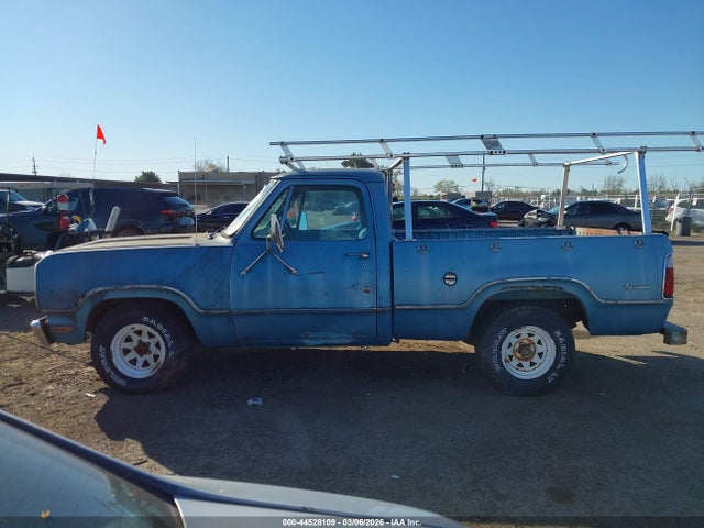 1976 Dodge Pickup მანქანა იყიდება აუქციონზე, vin: D14BE6S318563, აუქციონის ნომერი: 44528109