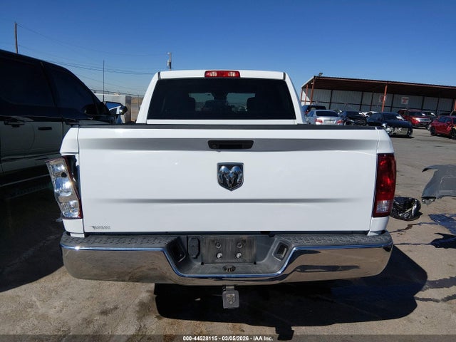 44528115 :رقم المزاد ، 3C6RR6KT8MG670251 vin ، 2021 Ram 1500 Classic Tradesman  4x2 5'7 Box مزاد بيع