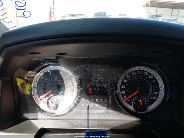 44528115 :رقم المزاد ، 3C6RR6KT8MG670251 vin ، 2021 Ram 1500 Classic Tradesman  4x2 5'7 Box مزاد بيع