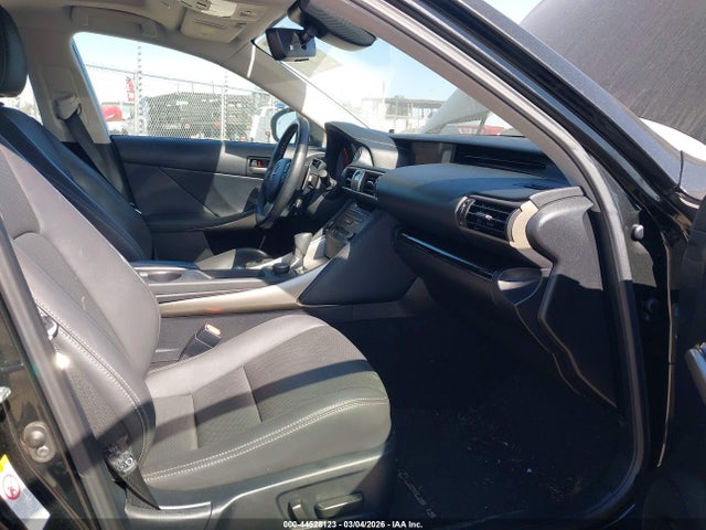 2019 Lexus Is 300 მანქანა იყიდება აუქციონზე, vin: JTHBA1D21K5085085, აუქციონის ნომერი: 44528123