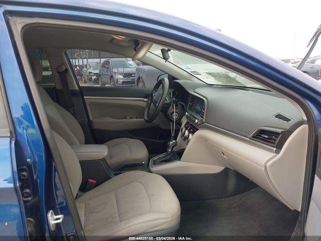Auction sale of the 2019 Hyundai Elantra Sel, vin: 5NPD84LF6KH483971, lot number: 44528150