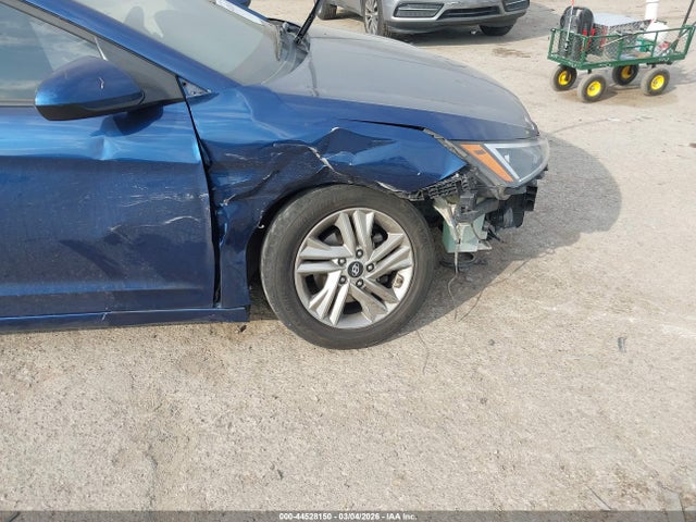 Auction sale of the 2019 Hyundai Elantra Sel, vin: 5NPD84LF6KH483971, lot number: 44528150