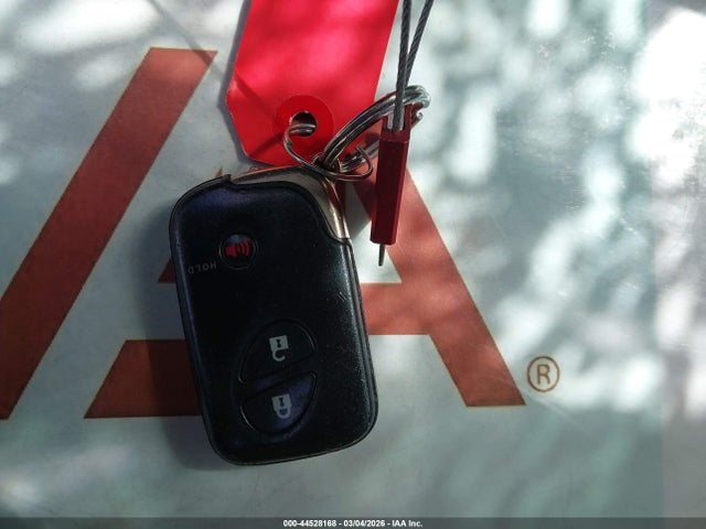 44528168 :رقم المزاد ، JTHKD5BH5B2042781 vin ، 2011 Lexus Ct 200h Premium مزاد بيع