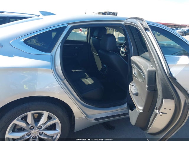 Chevrolet IMPALA 1LT 2018 2G1105S3XJ9127783 Image 8