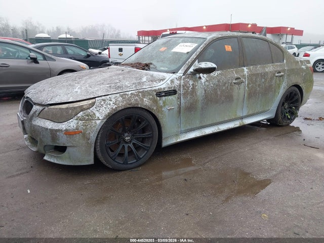 2008 BMW M5 WBSNB93558CX09845 Photo 1