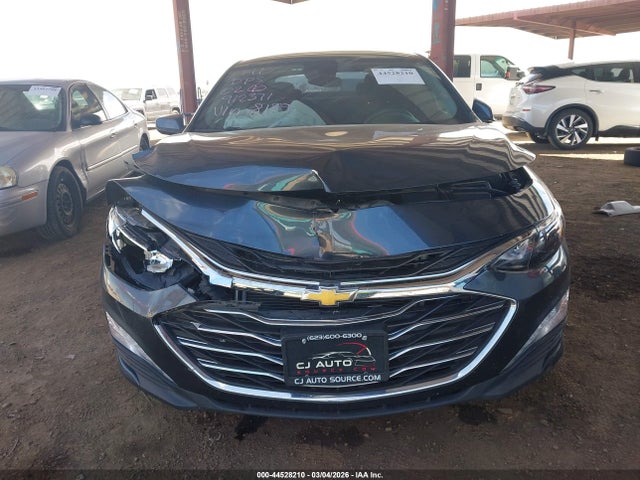 1G1ZD5ST2MF078159 Chevrolet Malibu Fwd Lt