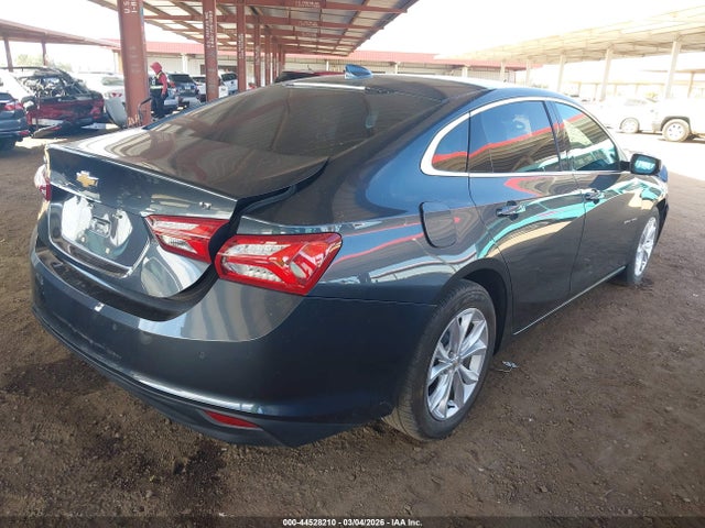 1G1ZD5ST2MF078159 Chevrolet Malibu Fwd Lt