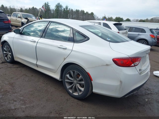 Chrysler 200 S 2015 1C3CCCBBXFN595153 Image 3