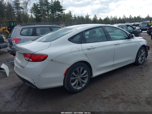 Chrysler 200 S 2015 1C3CCCBBXFN595153 Image 4