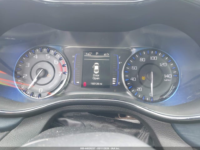Chrysler 200 S 2015 1C3CCCBBXFN595153 Image 7