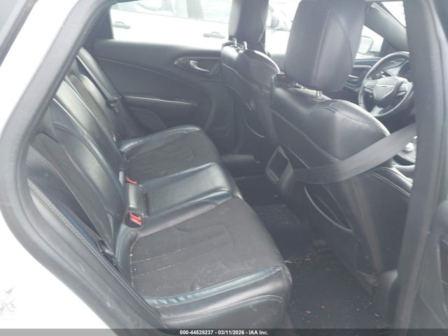 Chrysler 200 S 2015 1C3CCCBBXFN595153 Image 8