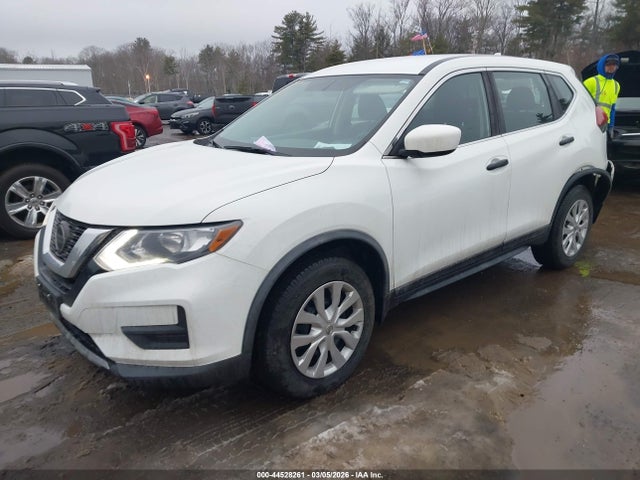 Nissan ROGUE S 2018 KNMAT2MV9JP516430 Image 2