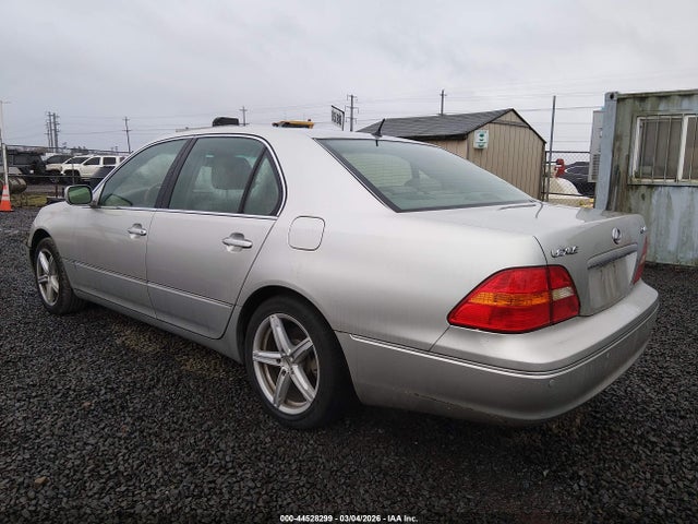2003 LEXUS LS 430 JTHBN30F230106761 Photo 2