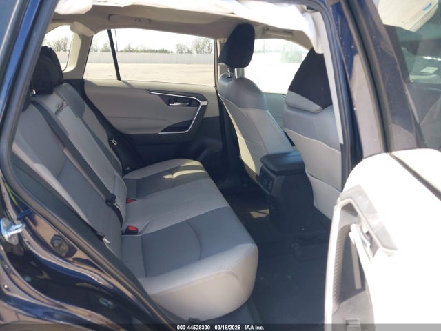 2T3C1RFVXPW269081 Toyota Rav4 Xle Premium