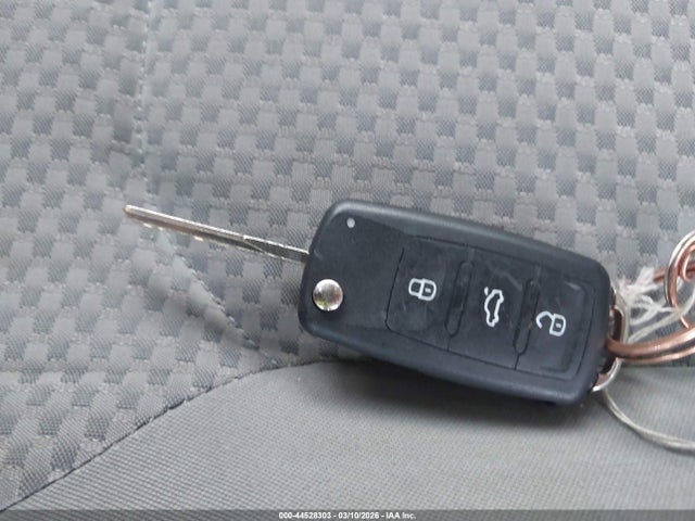 2014 Volkswagen Passat 1.8t S მანქანა იყიდება აუქციონზე, vin: 1VWAS7A32EC033830, აუქციონის ნომერი: 44528303