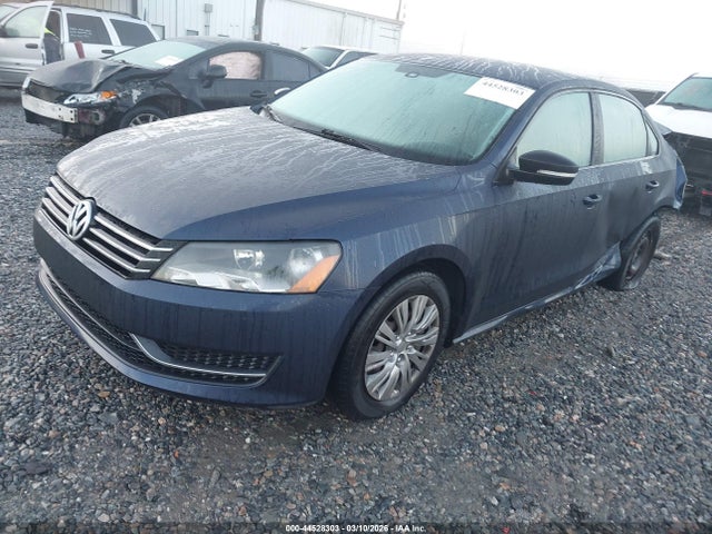 2014 Volkswagen Passat 1.8t S მანქანა იყიდება აუქციონზე, vin: 1VWAS7A32EC033830, აუქციონის ნომერი: 44528303