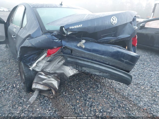 2014 Volkswagen Passat 1.8t S მანქანა იყიდება აუქციონზე, vin: 1VWAS7A32EC033830, აუქციონის ნომერი: 44528303