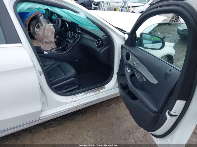 44528355 :رقم المزاد ، 55SWF4JB1JU234861 vin ، 2018 Mercedes-benz C 300 مزاد بيع