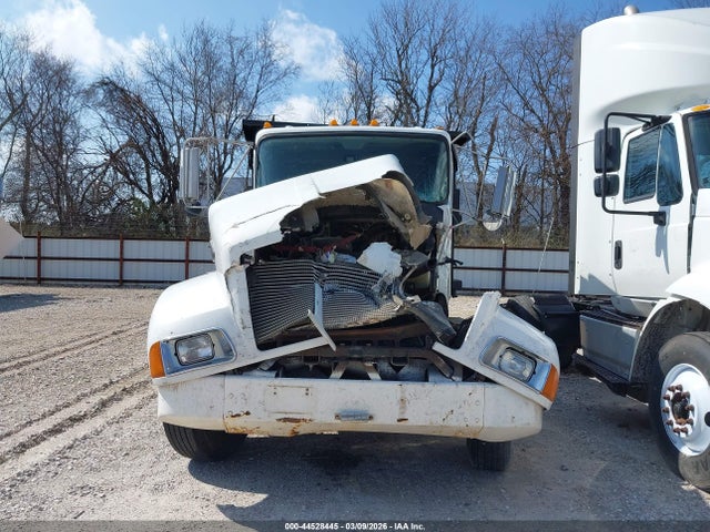 44528445 :رقم المزاد ، 3BKMHD7X6WF782163 vin ، 1998 Kenworth Construction T300 مزاد بيع