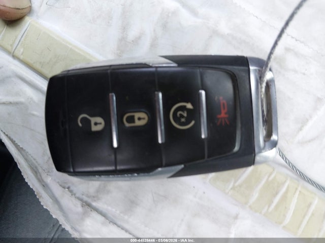 44528446 :رقم المزاد ، 1C6SRFMT6NN128525 vin ، 2022 Ram 1500 Big Horn  4x4 6'4 Box مزاد بيع