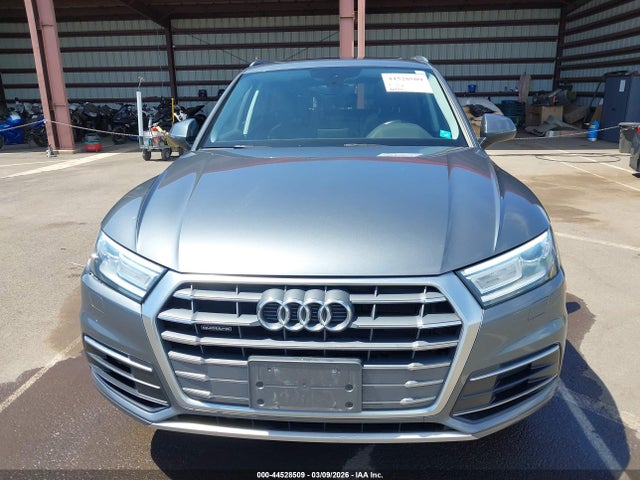 44528509 :رقم المزاد ، WA1ANAFY0J2077816 vin ، 2018 Audi Q5 2.0t Premium/2.0t Tech Premium مزاد بيع