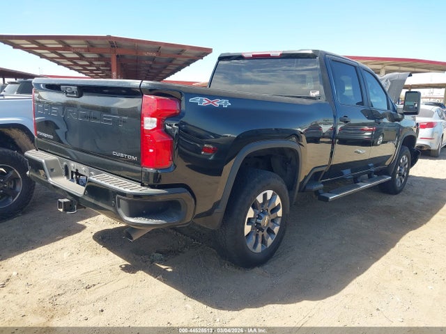 2GC4YME79R1176893 Chevrolet Silverado 2500hd 4wd Standard Bed Custom